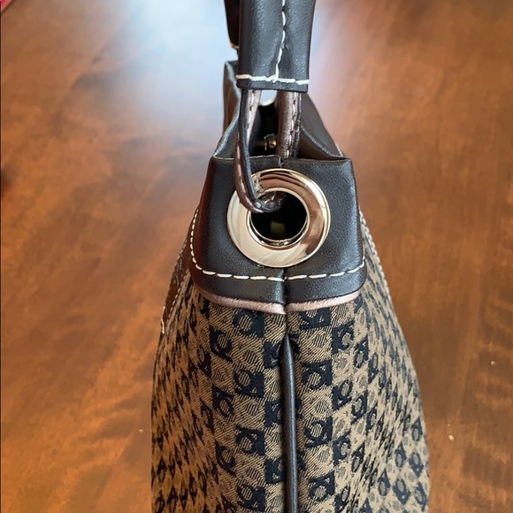 Liz Claiborne Brown Signature Handbag - Picture 4 of 11